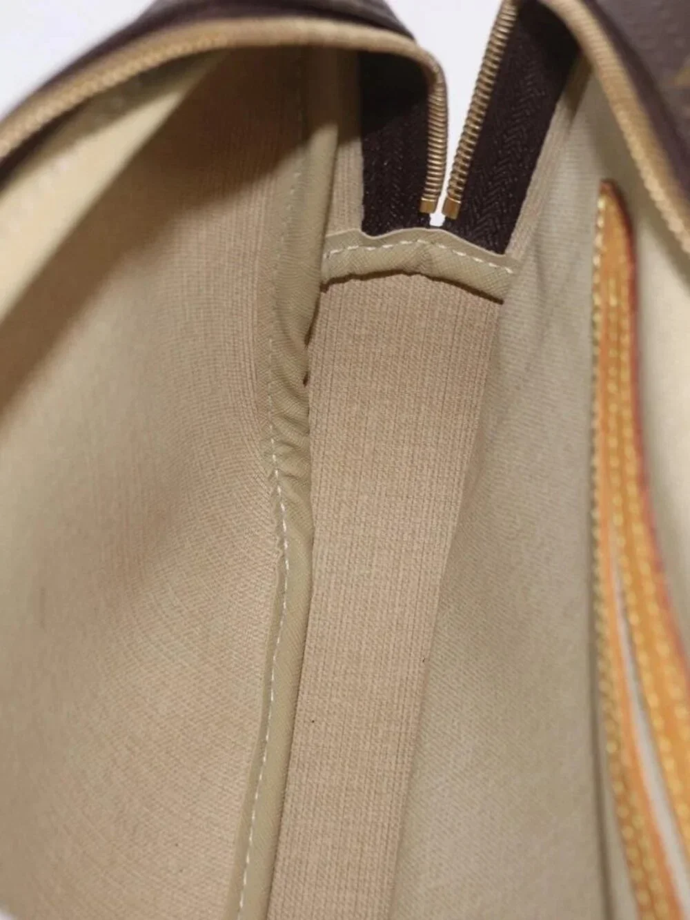 Louis Vuitton brand	louis vuitton